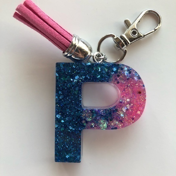 Handmade P Blue & Pink Resin Key Chain Bag Charm - Picture 1 of 7